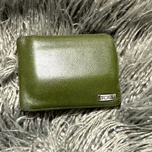 Tumi, used, Men's Nappa Leather Bifold Wallet Green